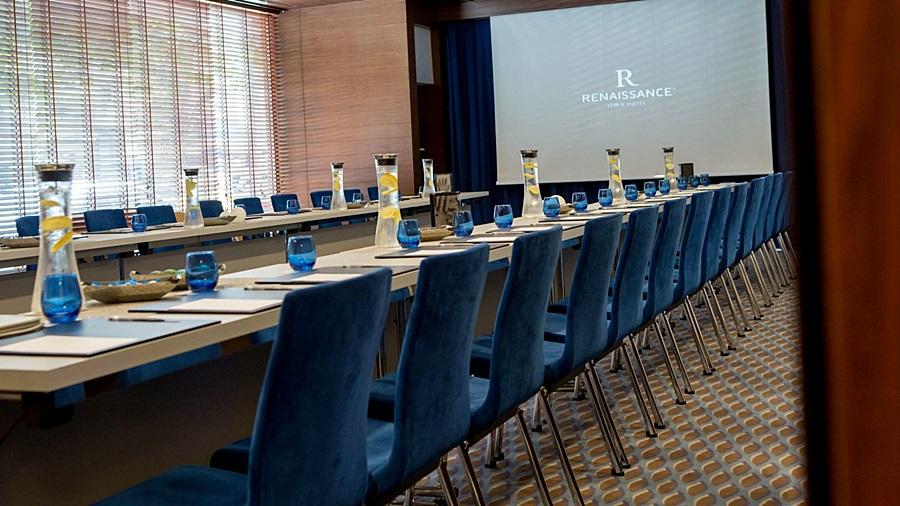 Renaissance Izmir Hotel Bagian luar foto Meeting room